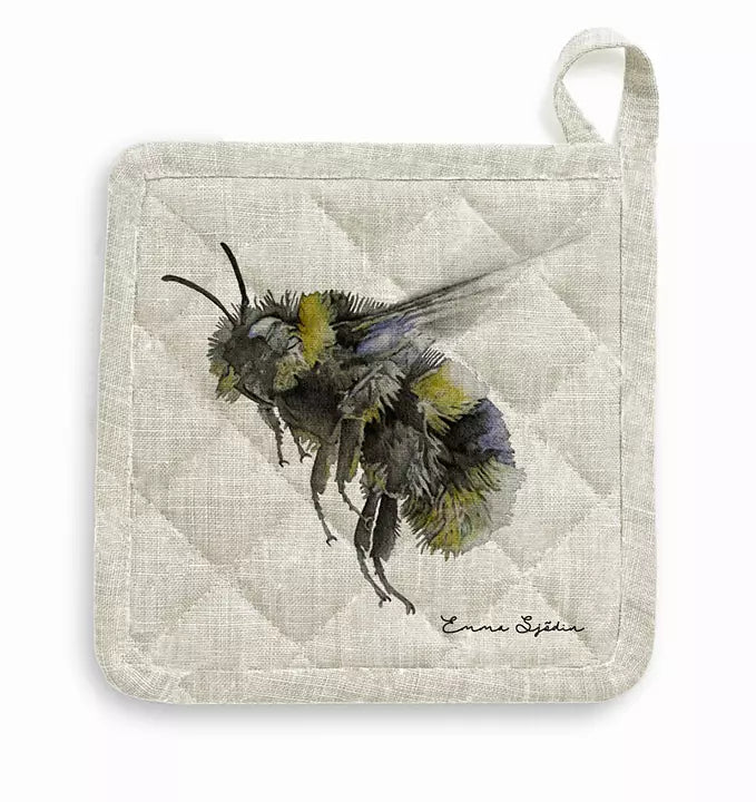 Emma Sjodin: Pot Holder Wild Rose/Bumblebee