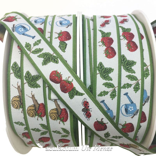 Acufactum Ribbon Strawberry Weight - Willow Cottage Quilt Co