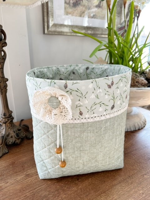 Fat Quarter Friendly Tote