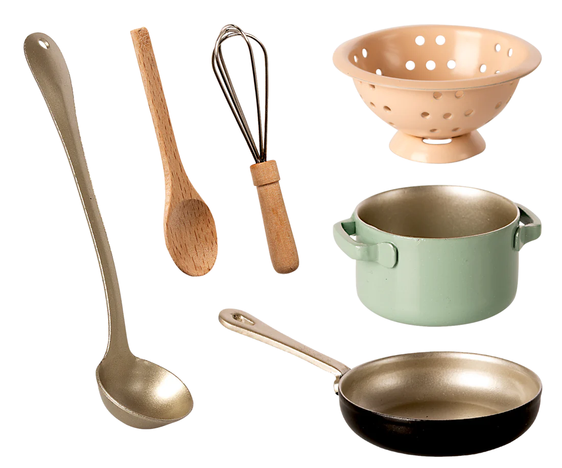 Maileg Miniature Cooking Set