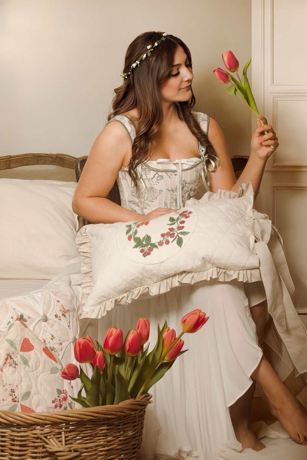Acufactum Fruity Quilts Quilted Pillow with Stitched Wreath Kit