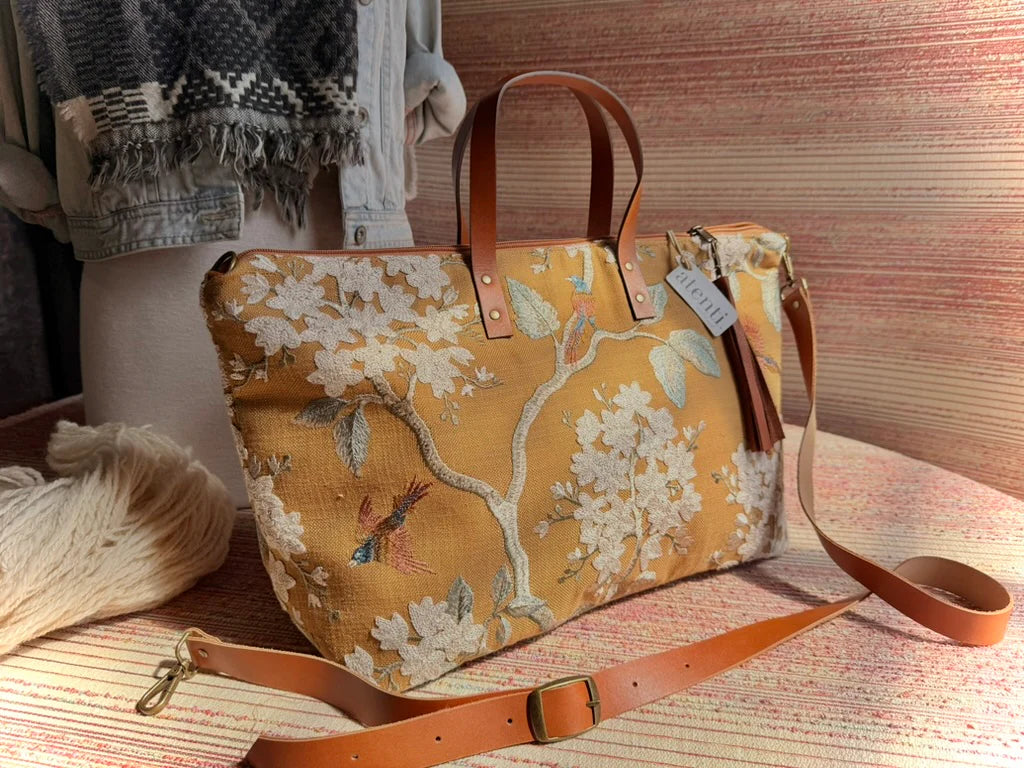 Atenti Apricot Buddy Bag