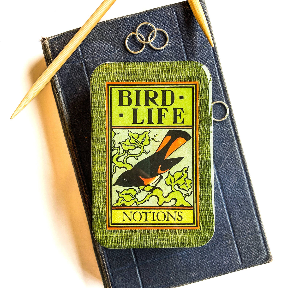 Bird life notions tin