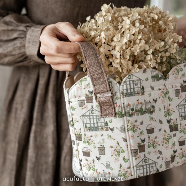 Acufactum Beloved Home KIT {Scalloped Basket KIT}