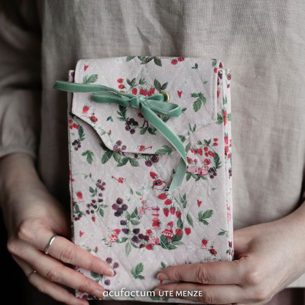Acufactum Book: Fruity Quilts and Other Sewing Delights