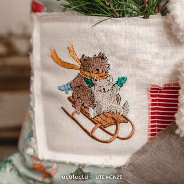 Acufactum MACHINE EMBROIDERY FILE - Sled Bear