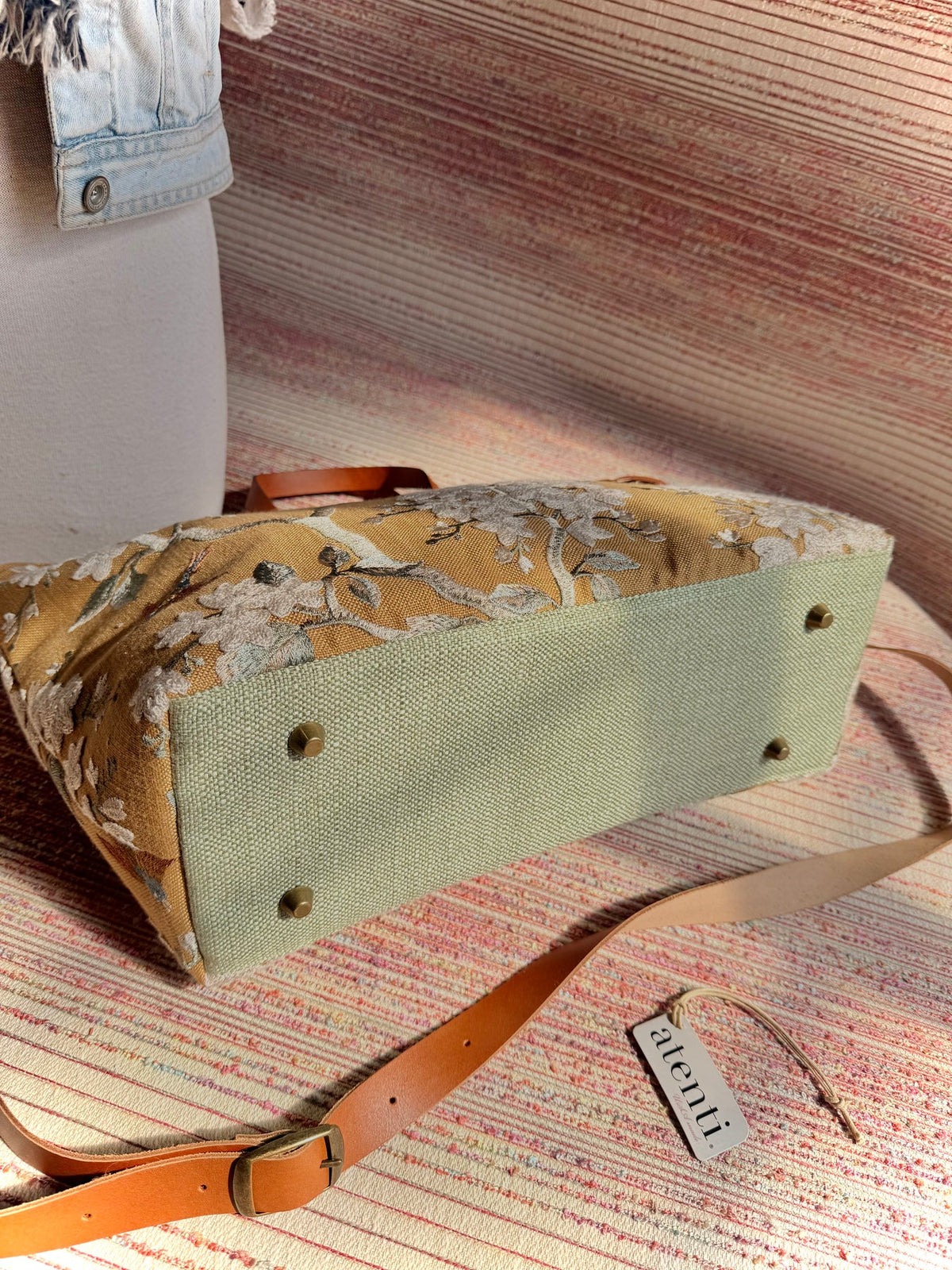 Atenti Apricot Buddy Bag