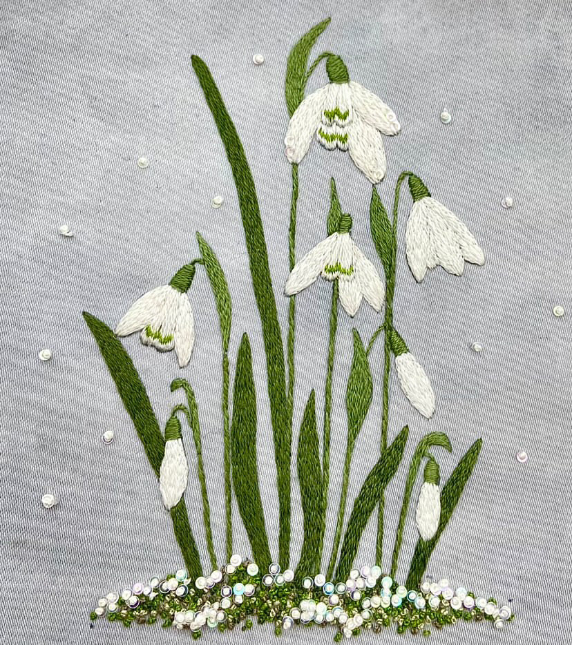 Magda Rose Skilleter Embroidery Kit: Snowdrops