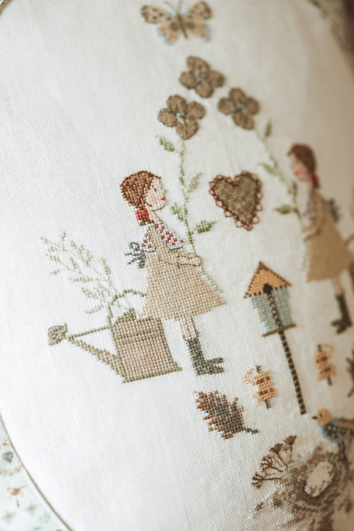 Acufactum Beloved Home KIT {Cushion with Cross Stitch in Cutout}