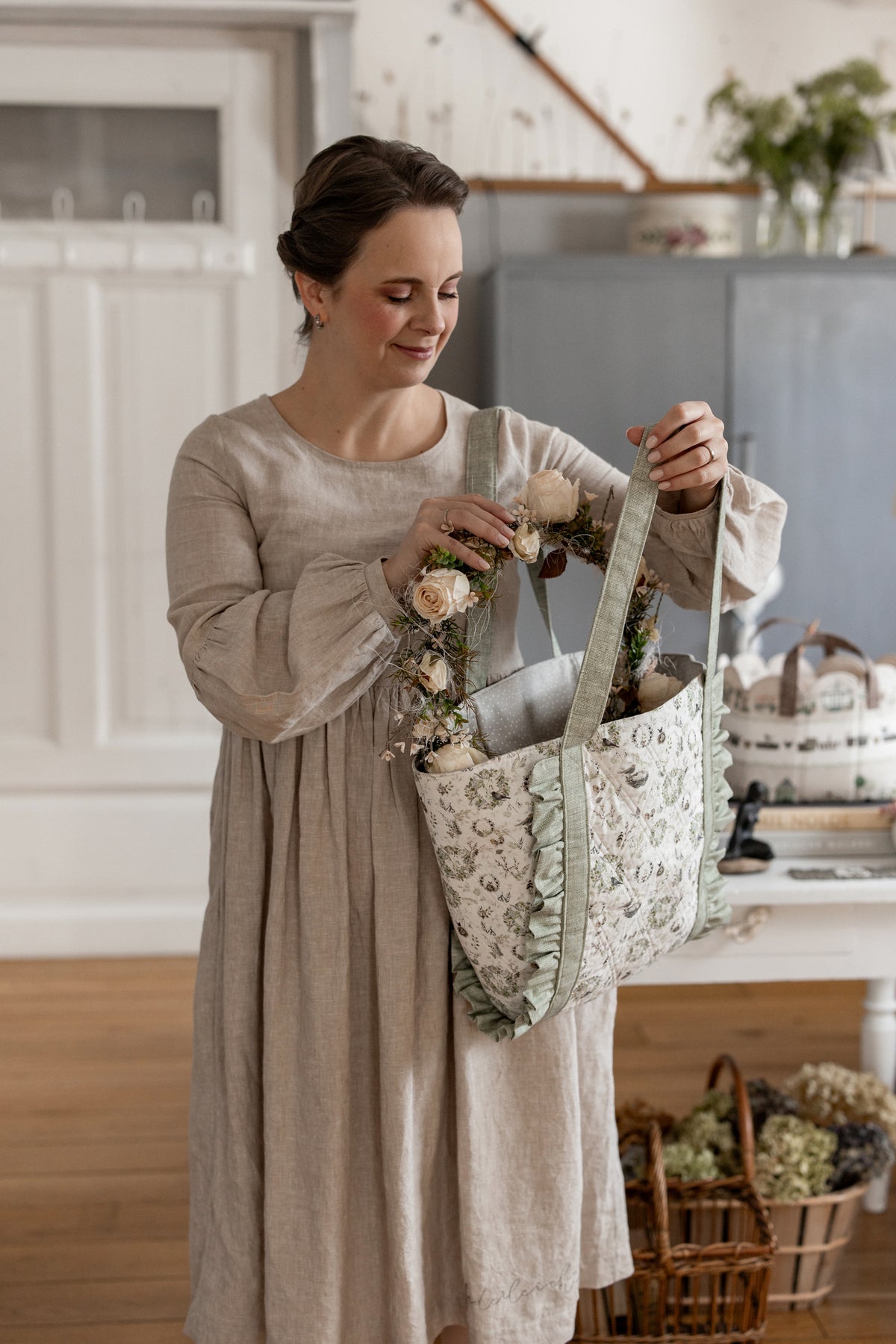 Acufactum Beloved Home KIT {Ruffled Garden Market Tote}