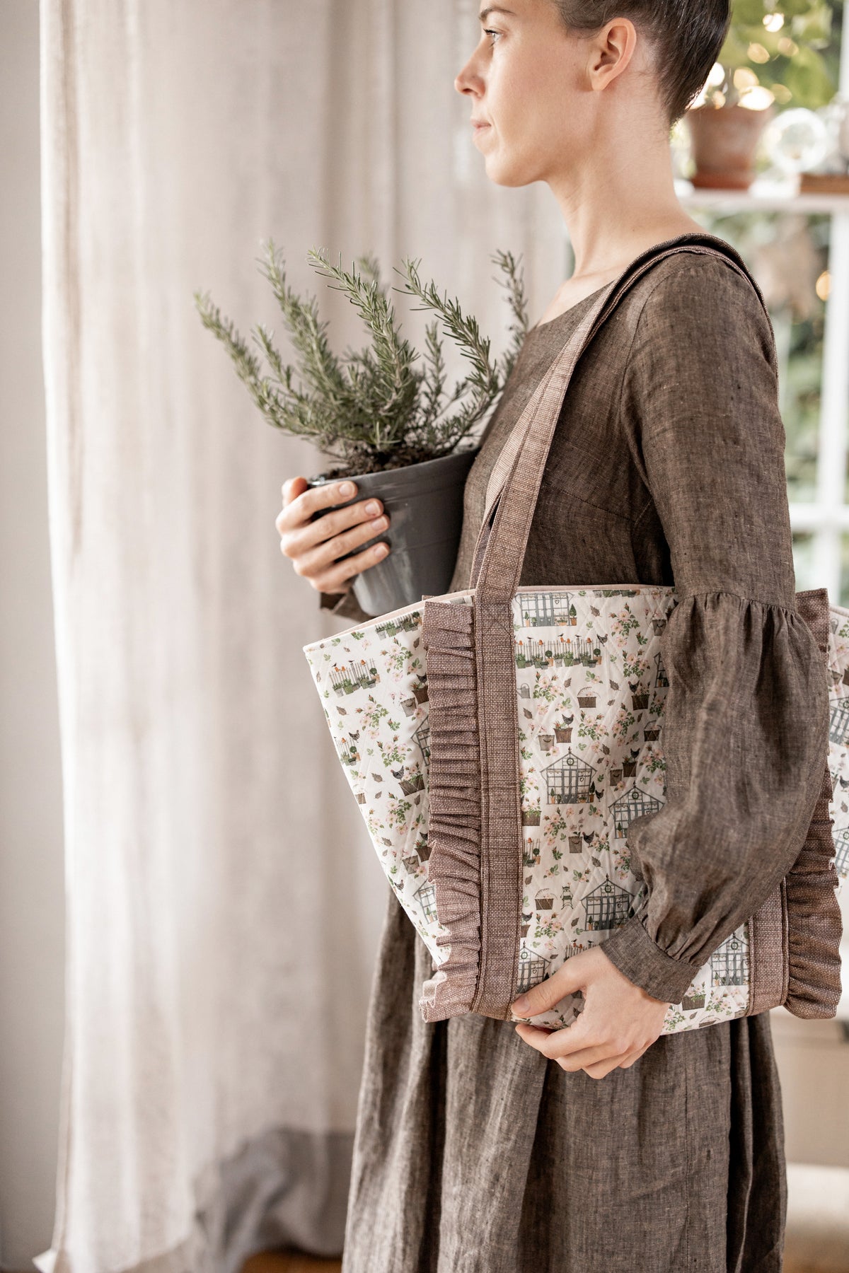 Acufactum Beloved Home KIT {Ruffled Garden Market Tote}