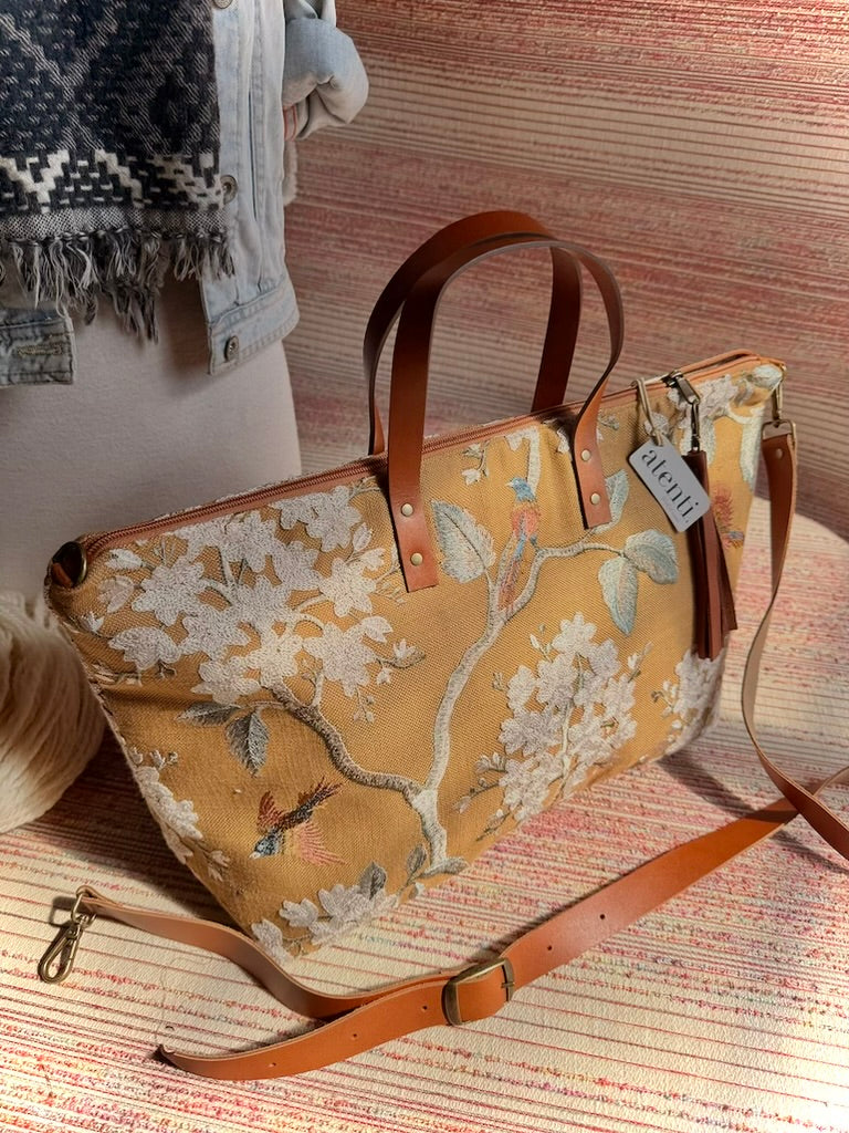 Atenti Apricot Buddy Bag