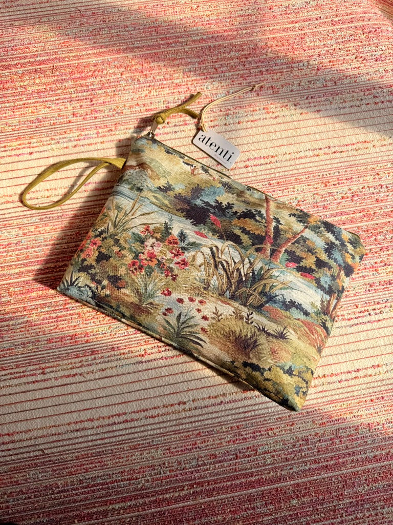 Atenti Forest Grand Pouch