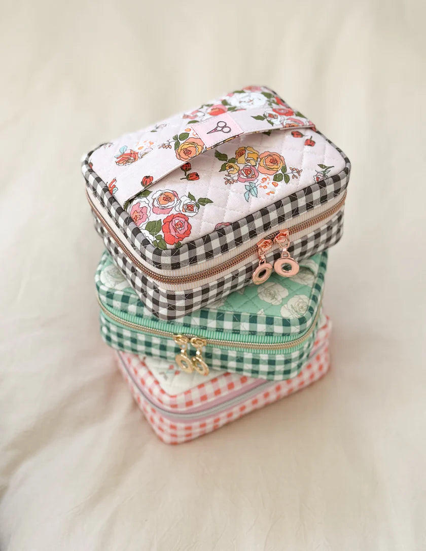 Daily Essential Pouch Pattern by Minki Kim Sewing Illustration