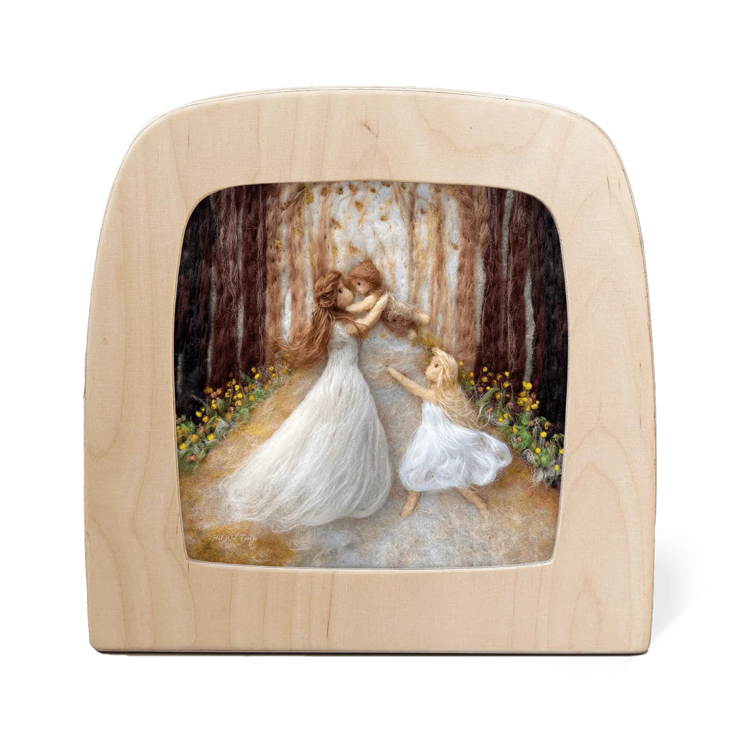 Het Wol Feetje -Mother with Children Silhouette