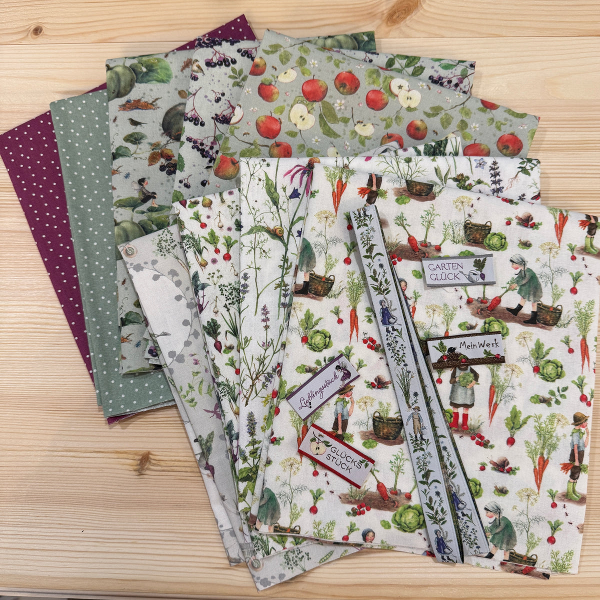 Acufactum Fat Quarter Collection Bundle: Garden Happiness