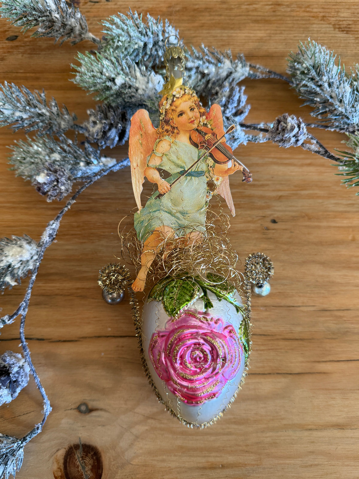 Nostalgie Handmade Ornament from Germany {1063 M}