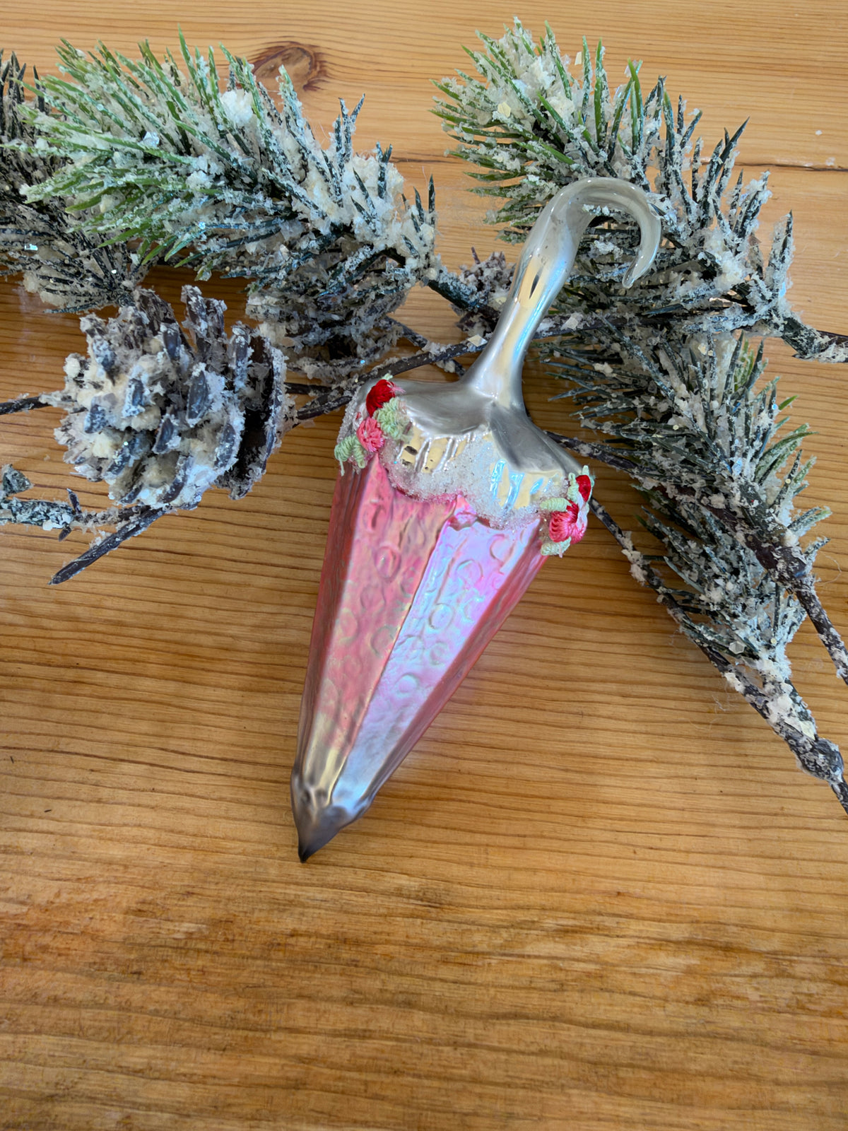 Nostalgie Handmade Ornament from Germany {Parasol}