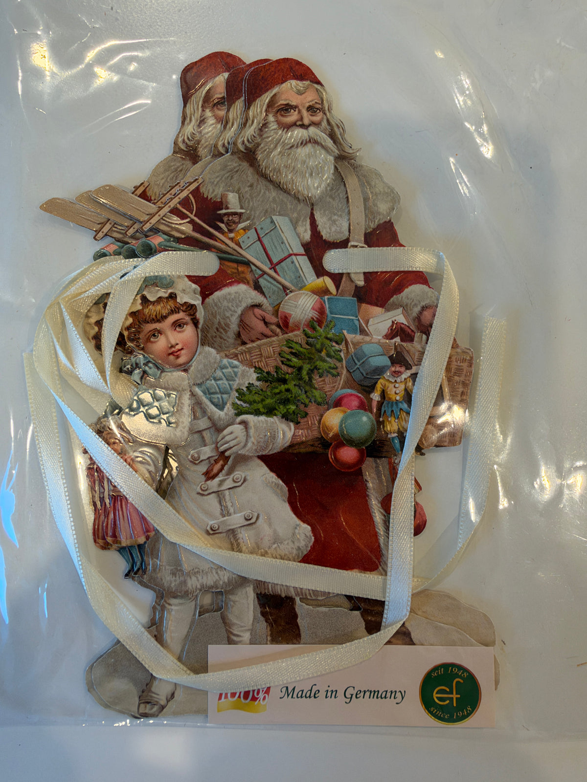 Nostalgie Paper Garland from Germany {Large Santa with Child}