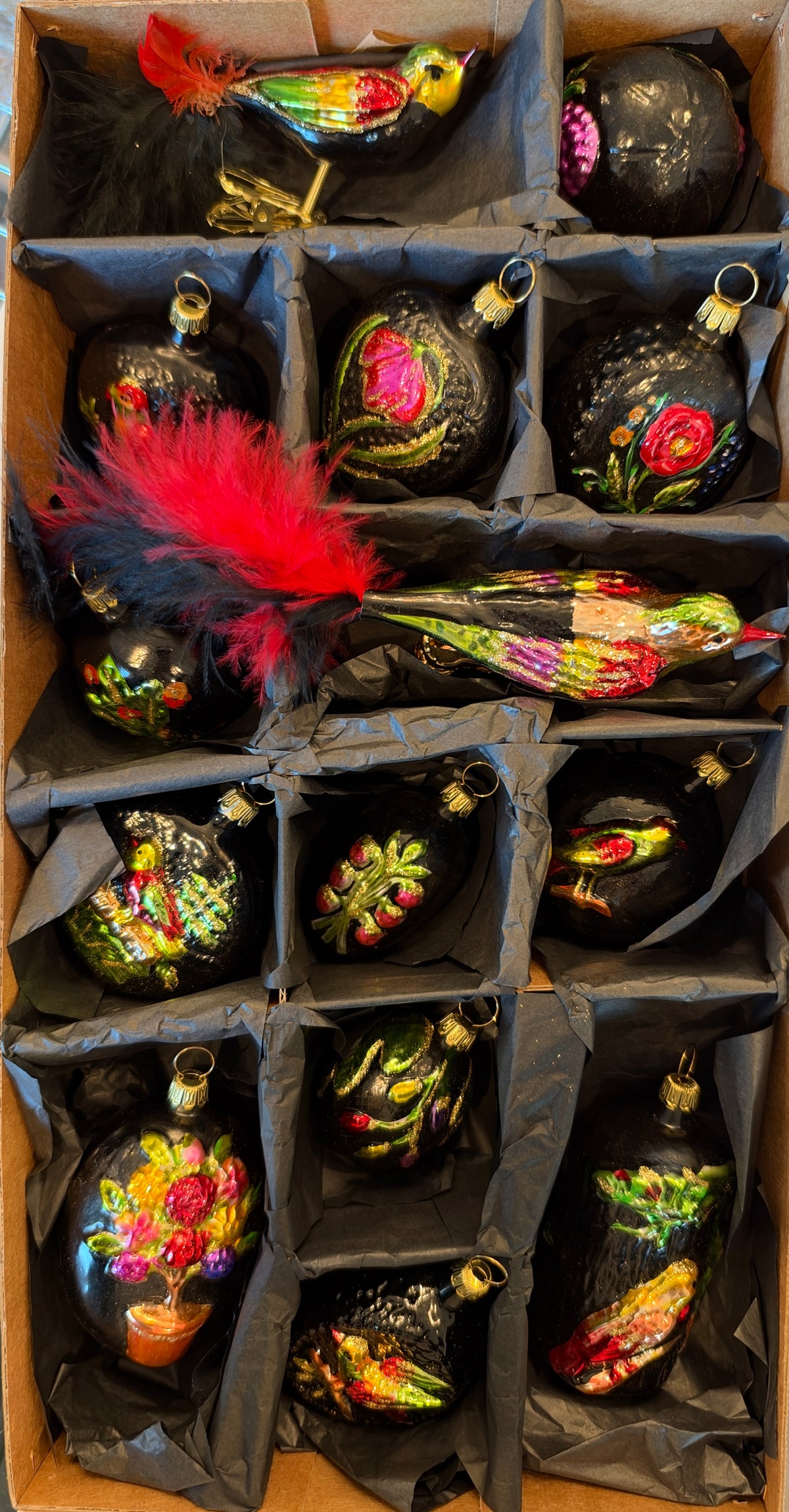 Nostalgie Handmade Ornament from Germany {Black Royal 14 pcs}