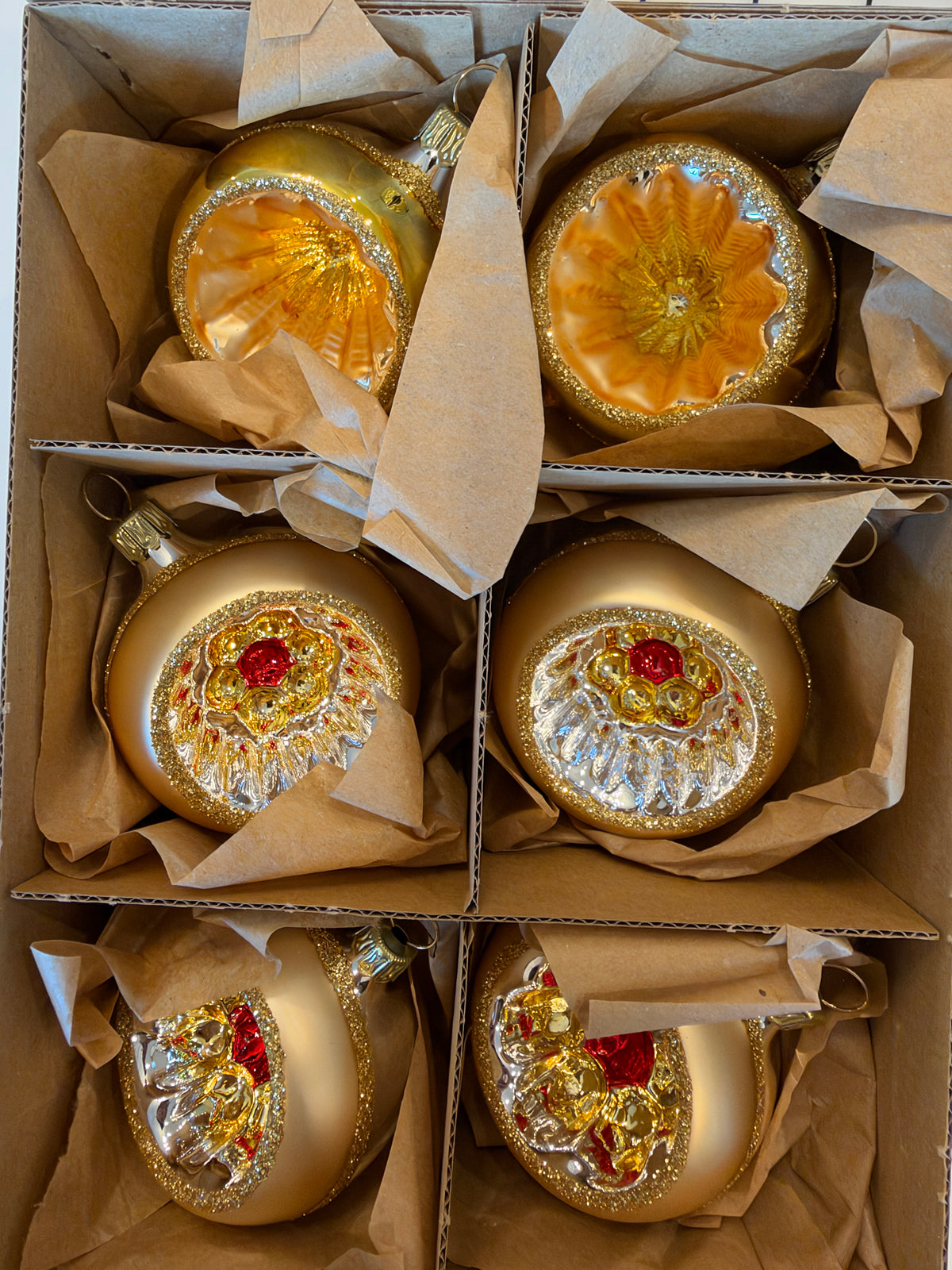 Nostalgie Handmade Ornament from Germany {Gold Reflectors Set 6pcs}