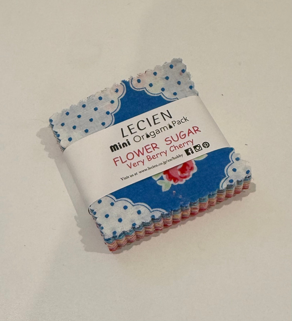 Flower Sugar Very Berry Sugar by Lecien Mini Charm Pack (mini Origami Pack)