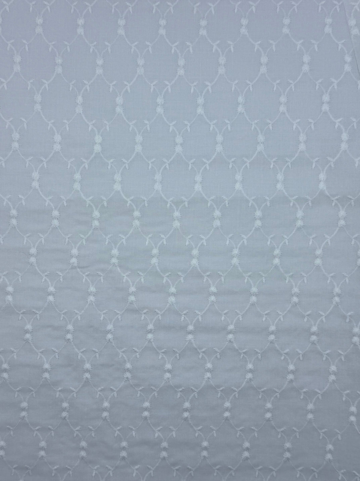 La Ta Te Embroidery Eyelet {B}