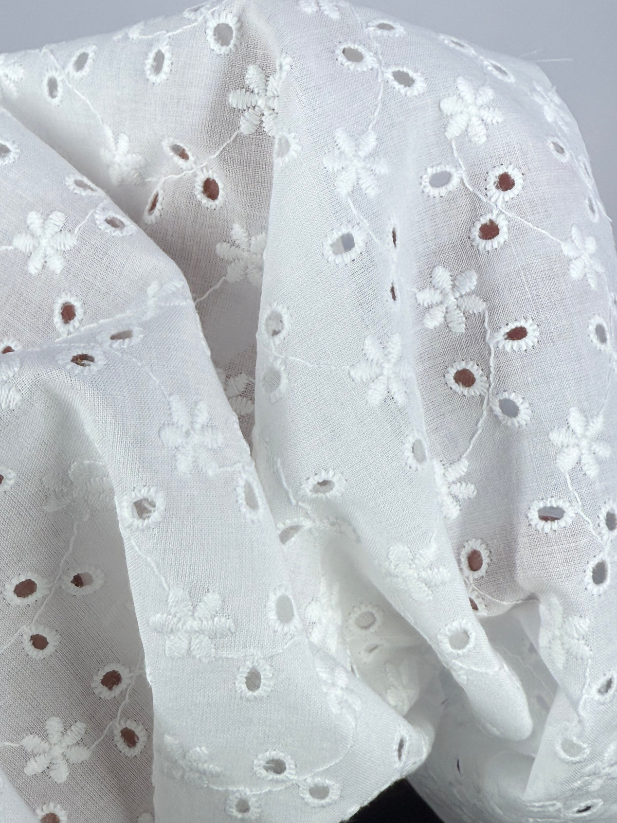 La Ta Te Embroidery Eyelet {A}