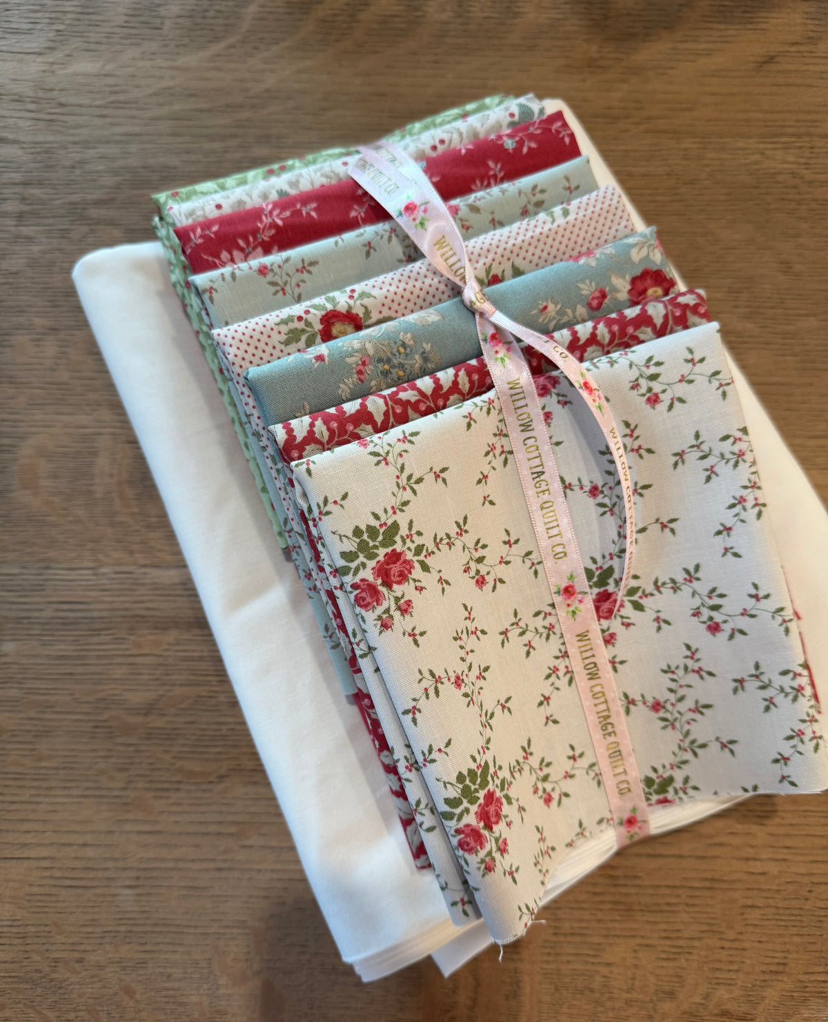 Cakestand Quilts/Tilda Merry Little Christmas Christmas Market Quilt KITS