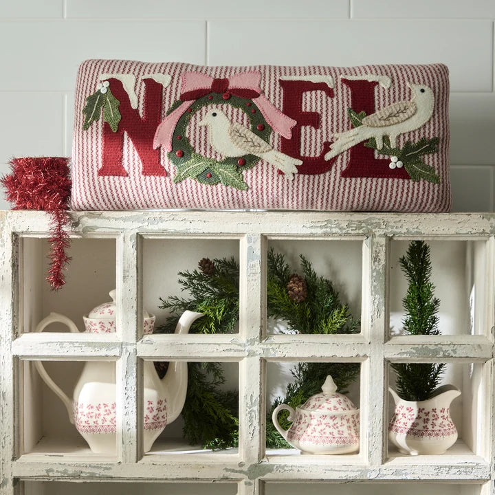 Noel of Peace & Holly Pillow, Pattern by Buttermilk Basin