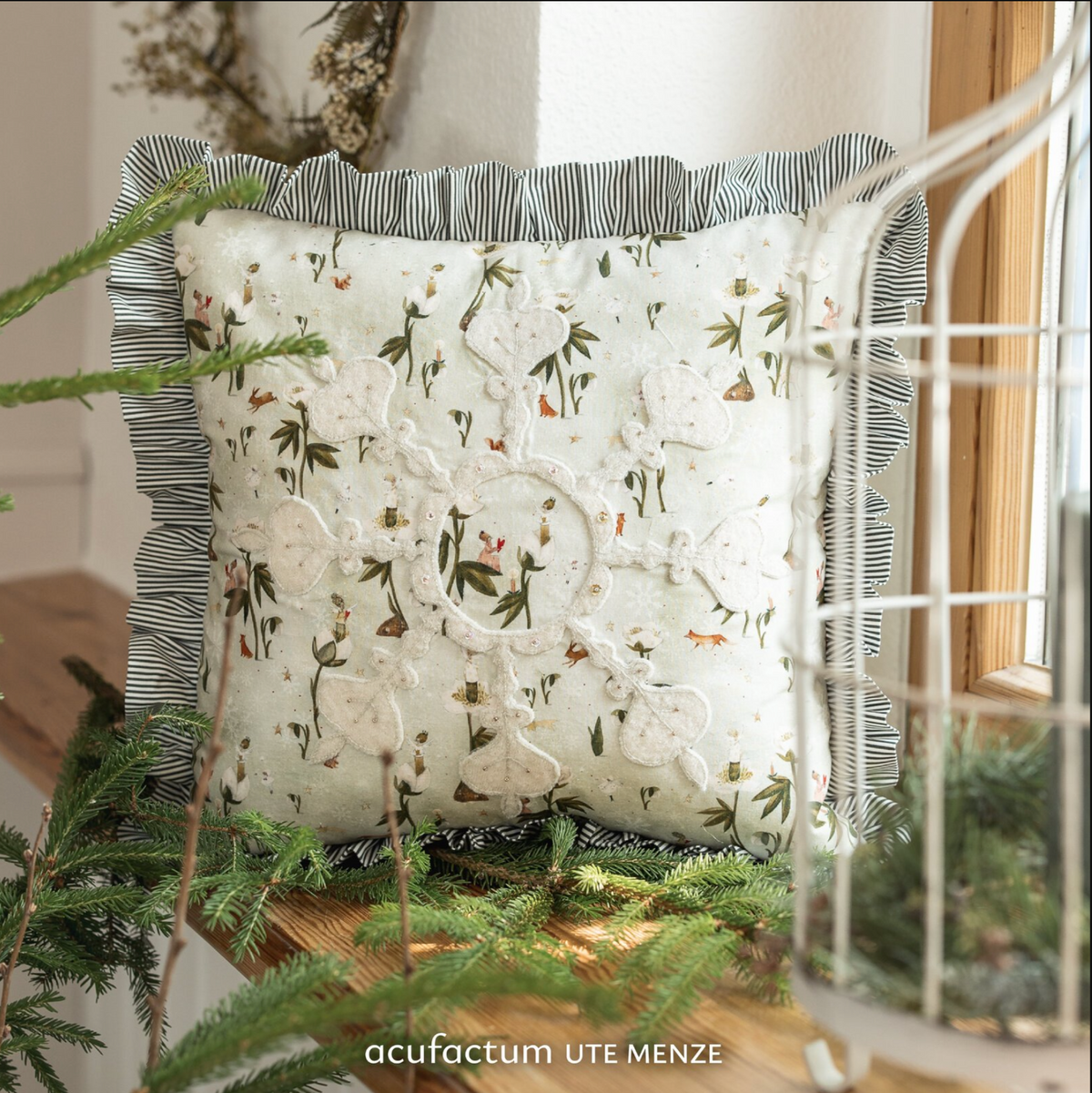 Acufactum A Handmade Winter KIT {Winter Snowflake Cushion}