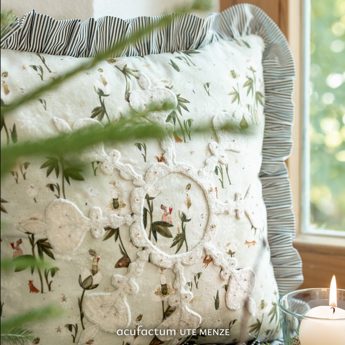Acufactum A Handmade Winter KIT {Winter Snowflake Cushion}