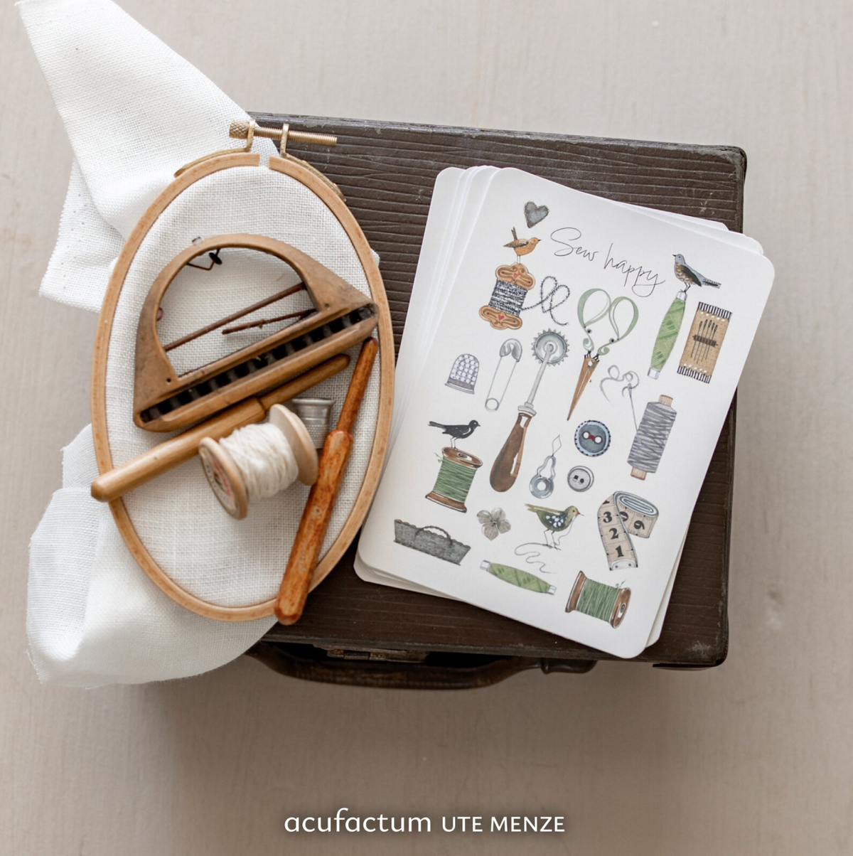 Acufactum Postcard "Sew Happy"