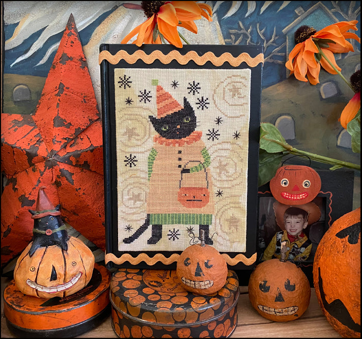 Tabby's Halloween, by Teresa Kogut pattern