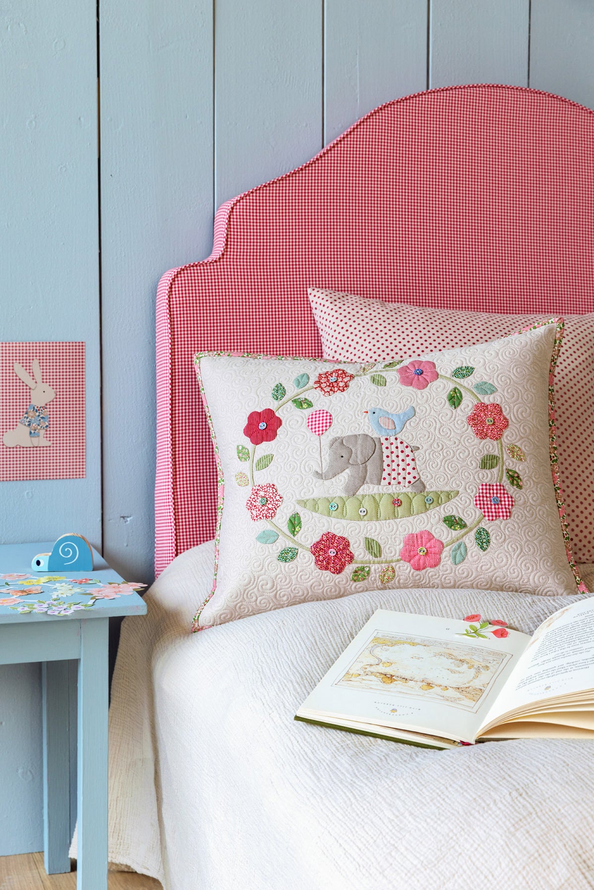 Tilda Vintage Nursery Pillow KITS {Flower Wreath}