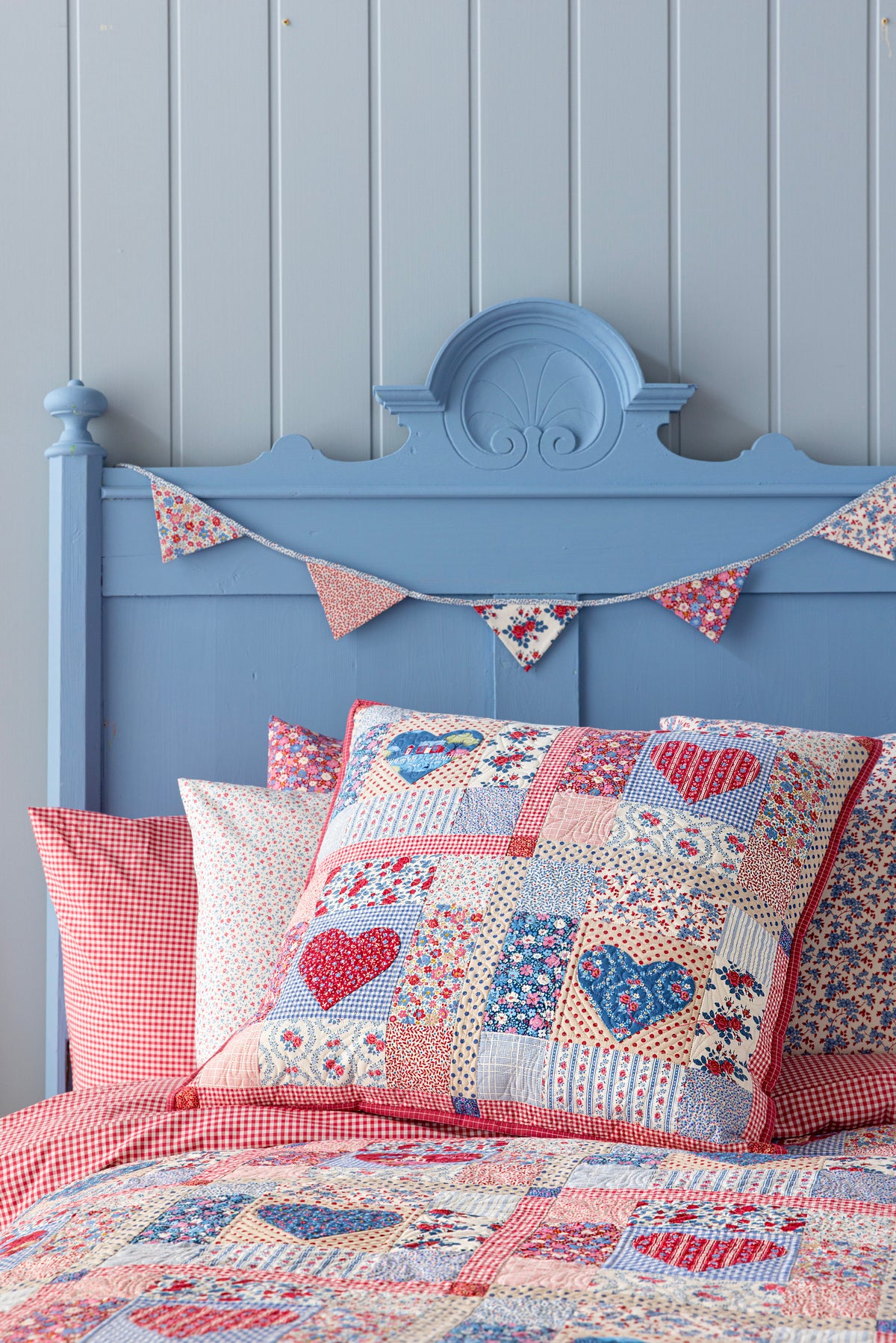 Tilda Village Life Heart of the Village Pillow KIT