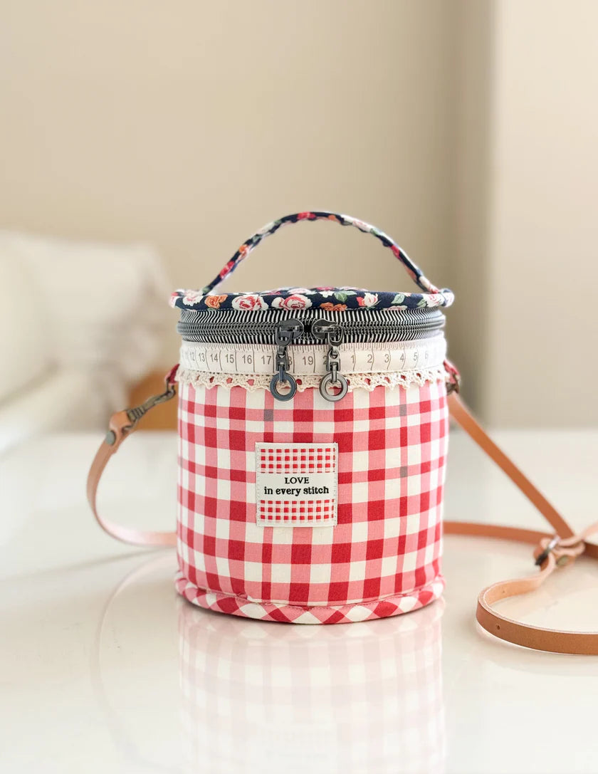 Bliss Bucket Bag Pattern by Minki Kim Sewing Illustrations