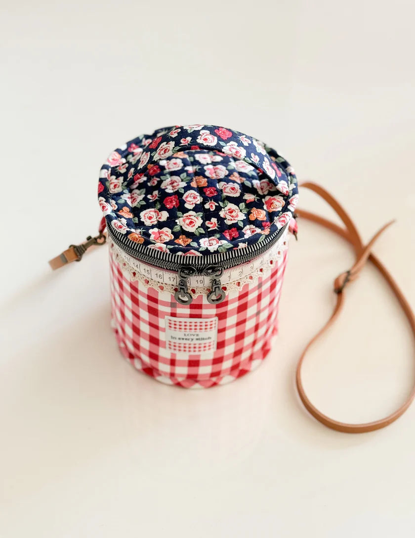 Bliss Bucket Bag Pattern by Minki Kim Sewing Illustrations