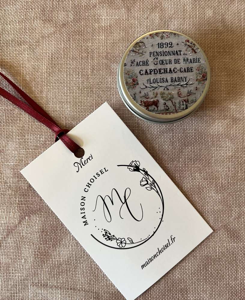 Vintage tin with floral design, labeled '1892 Pensionnat du Coeur de Marie' from Maison Choisel.