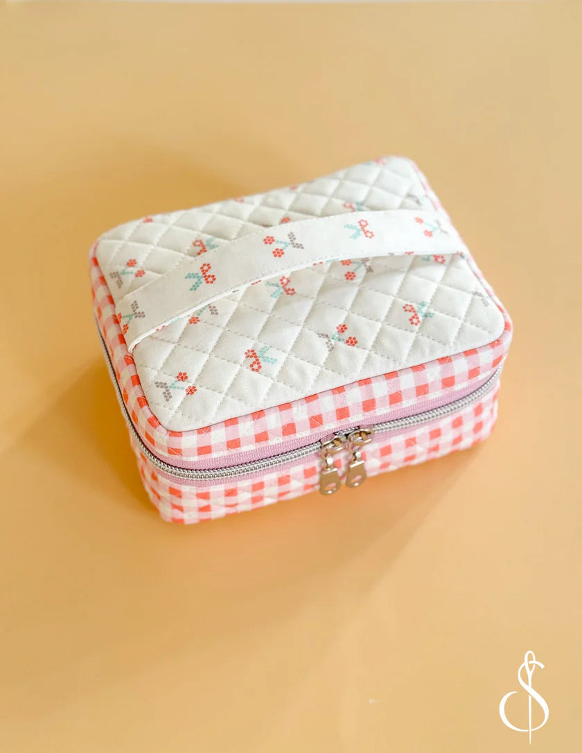 Daily Essential Pouch Pattern by Minki Kim Sewing Illustration