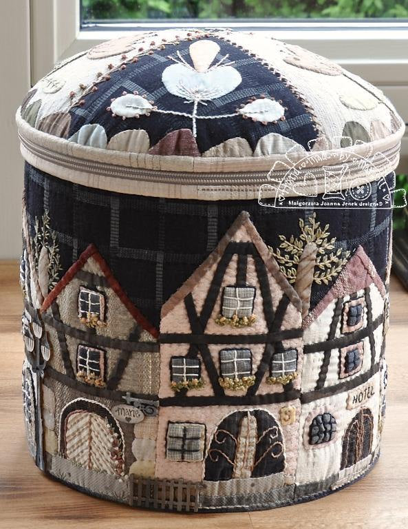 Townhouses in Alsace {Round Box Pattern}