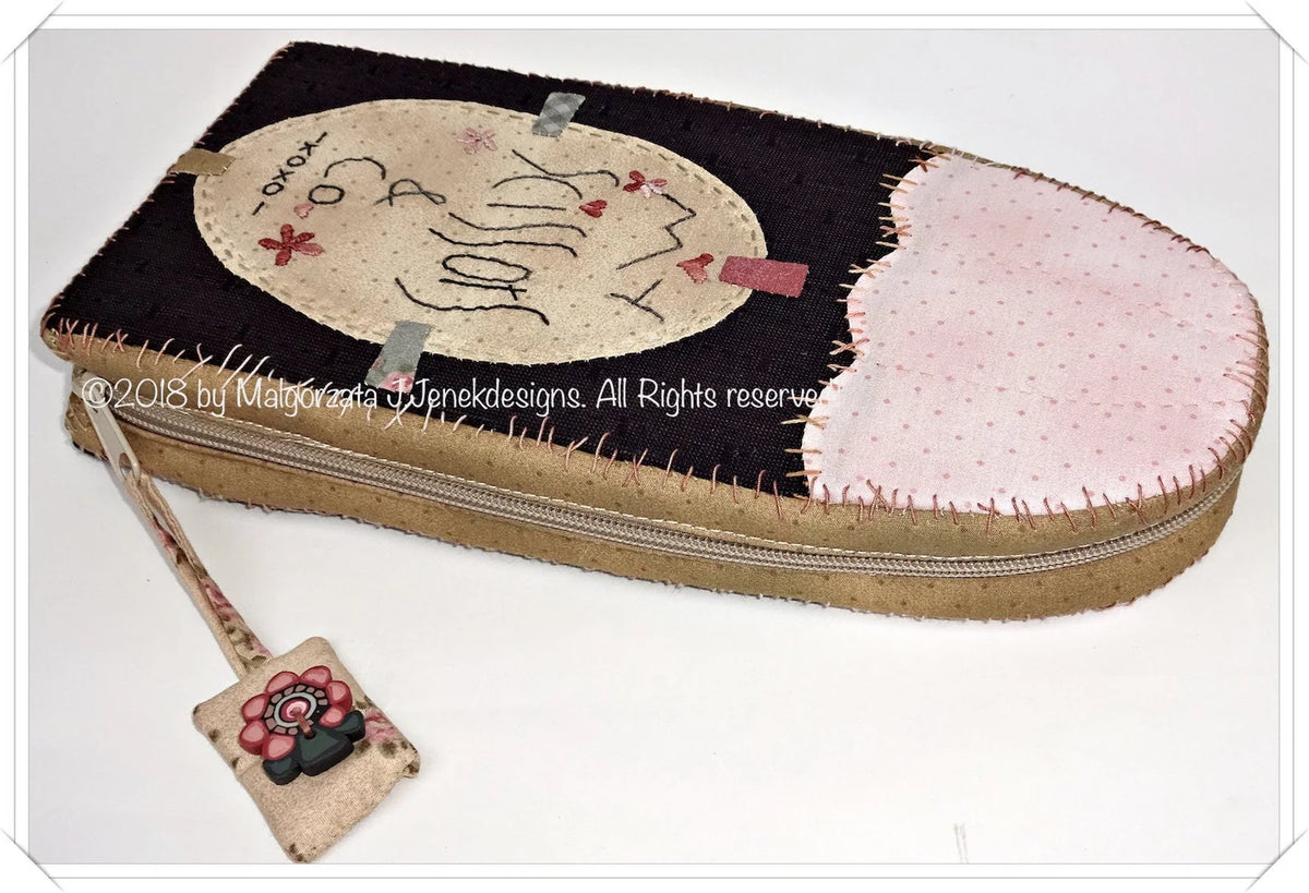3 Sewing Pouches and ipad Sleeve Pattern