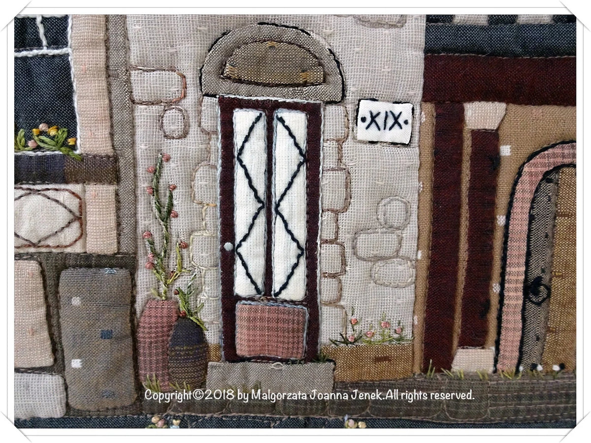 Sleeping Townhouses Wall Hanging Quilt Pattern