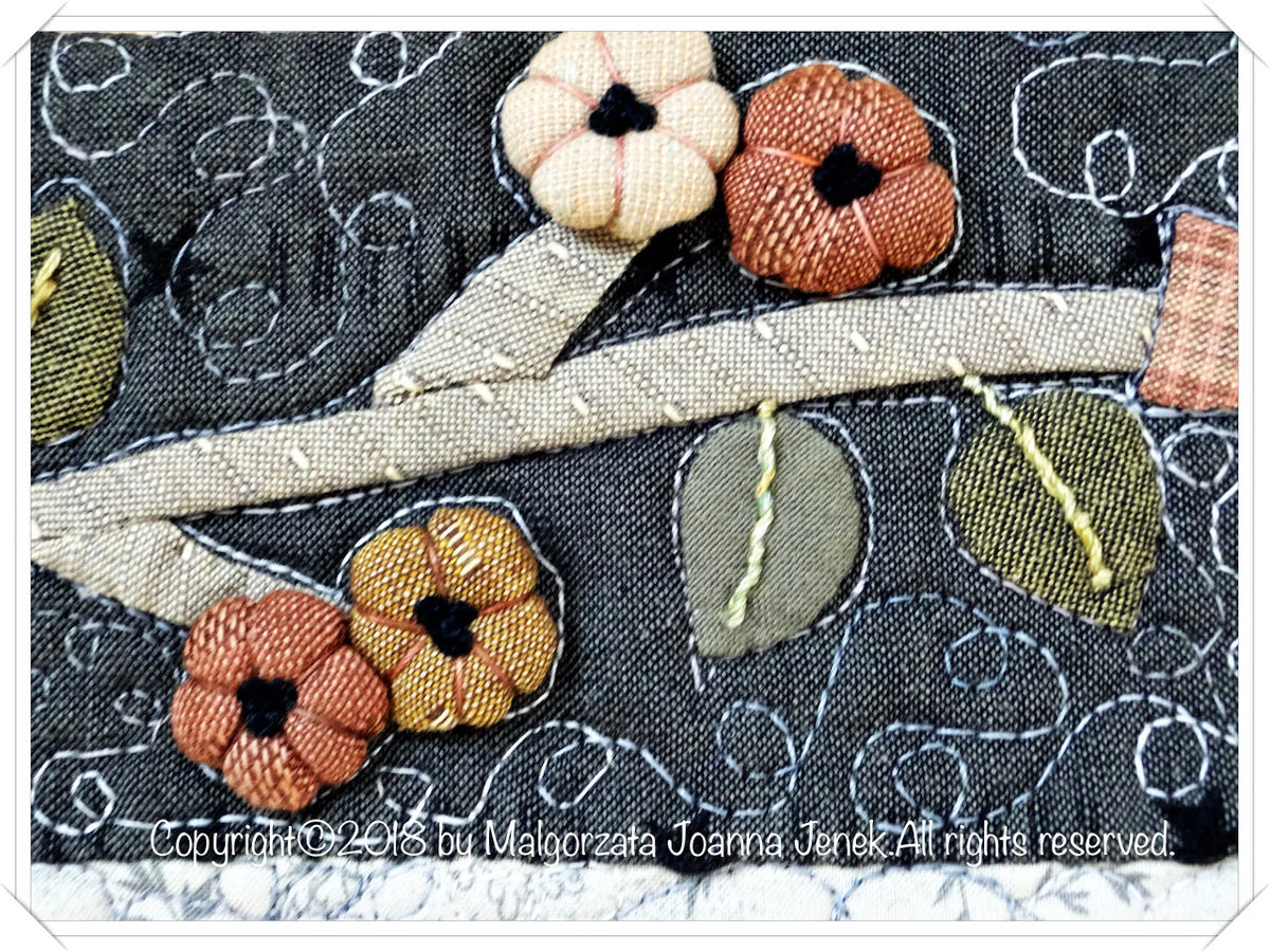 Sleeping Townhouses Wall Hanging Quilt Pattern