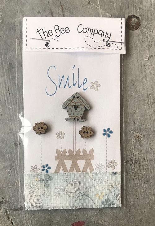 Bee Company "Smile" buttons
