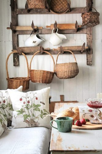 Emma Sjodin: Linen Cushion Cover, Woodland Strawberries and Honey bee