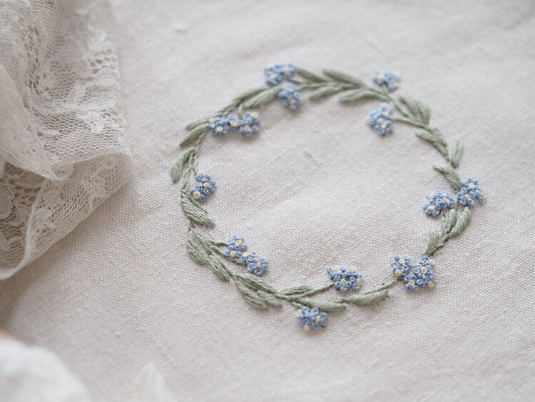 The Stitchery Embroidery Mini Kit: Forget Me Knots