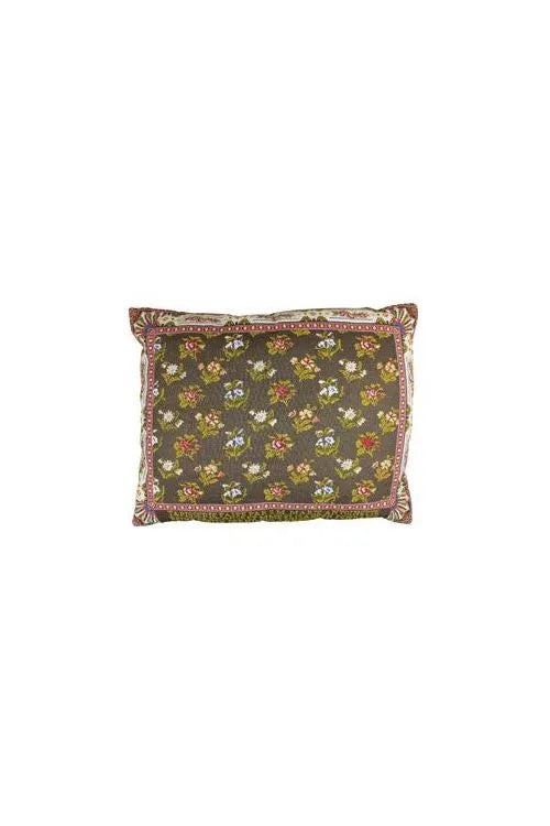 Sajou Cross Stitch Kit: Marie Antoinette Tapestry