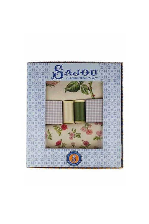 Sajou Gift Box: Josephine&#39;s Roses (Fabric and Thread)