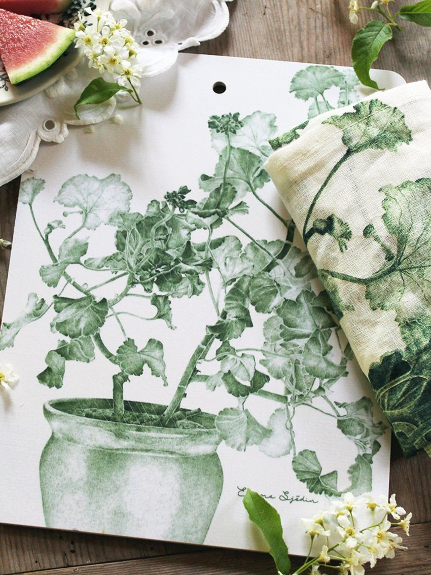 Emma Sjodin Gift Set: Cutting Board and Linen Towel, Geranium